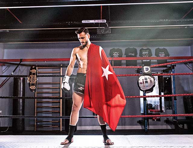 Vedat Kahramanoğlu Glory 95’te Ringe çıkıyor. / Kickboks Haberleri