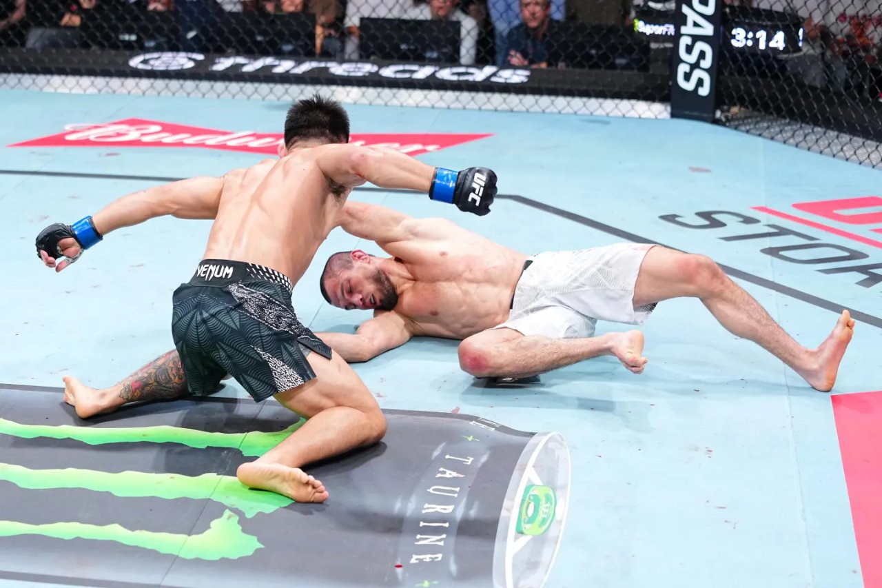 Umar Nurmagomedov Kariyerinde İlk Kez Nakavt Oldu! Song Yadong’dan Büyük Sürpriz