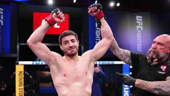 Türk MMA Tarihinde Bir İlk! Abdul-Rakhman Yakhyaev, UFC’de İlk 15’e Girdi