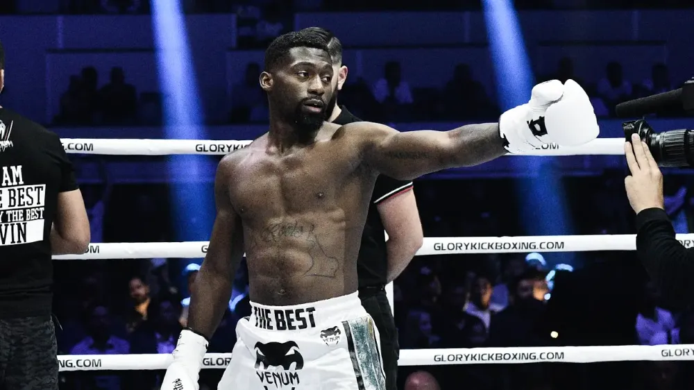 Eski Glory Welterweight Şampiyonu Cedric Doumbe PFL  ile anlaştı / MMA Haberleri